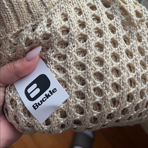 Buckle top - Picture 3 of 3